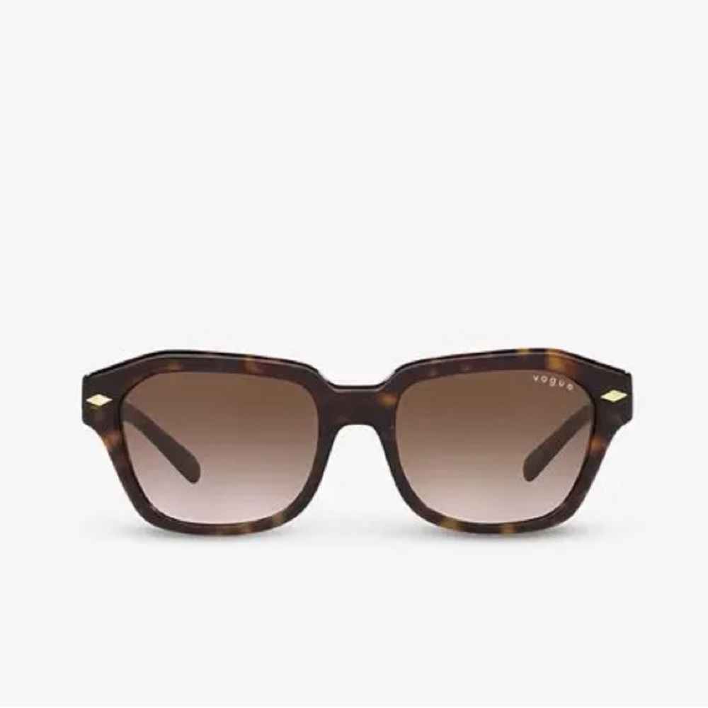 RARE VOGUE EYEWEAR x HAILEY BIEBER Geometric Wayfarer Sunglasses in ‘Havana’